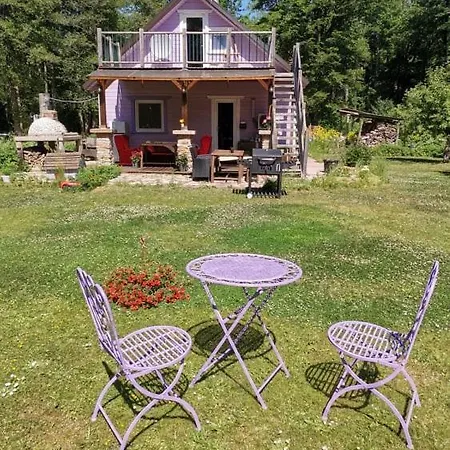 Traditional House With The Sauna And Free Parking Holiday home